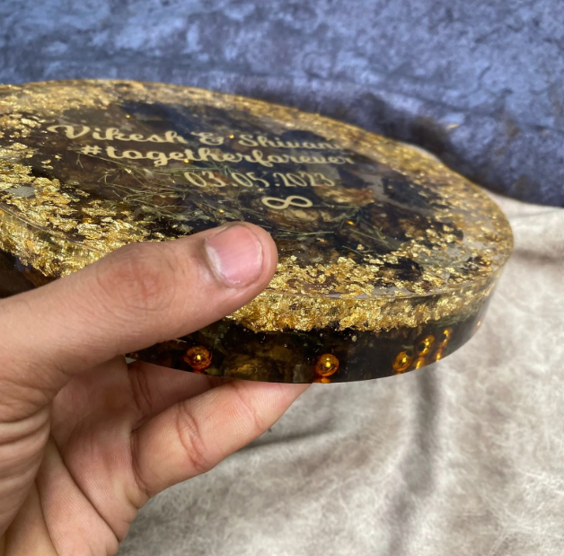 Wedding Varmala Preservation – 8 Inch Resin Round Frame – Wedding Resin Art – Gift For Love – Preserve Wedding Roses - Image 2